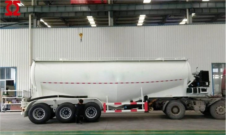 Trailer Kapal Tanker Transportasi Semen