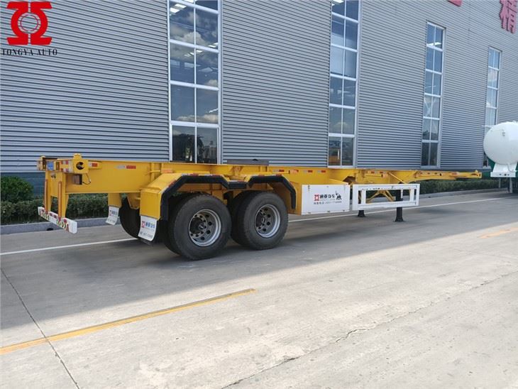 Trailer Kontainer