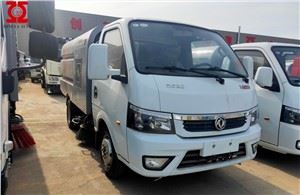 Truk Penyapu Pembersih Jalan