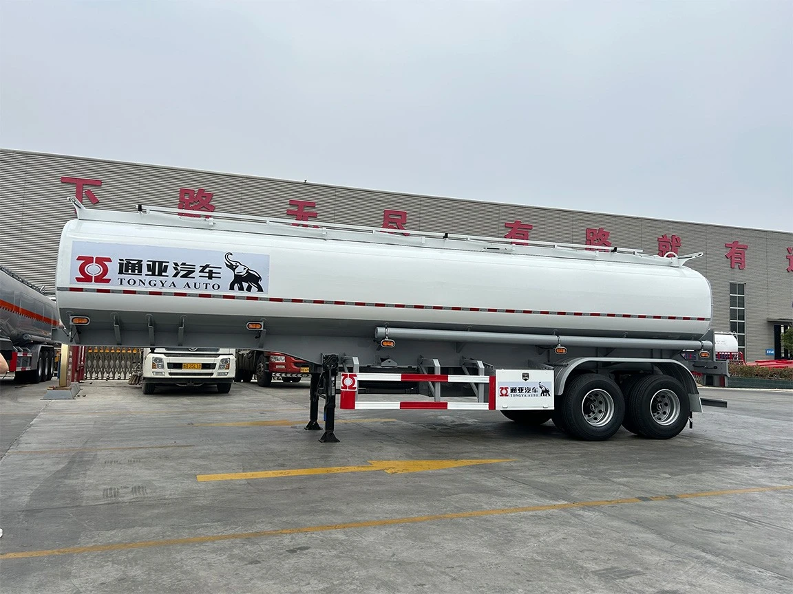 2 Gandar Tanker Bahan Bakar Tanker Trailer Dijual