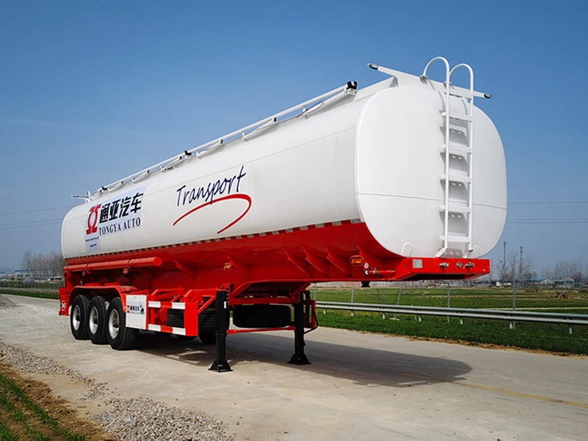 Semi trailer tangki minyak tunggal