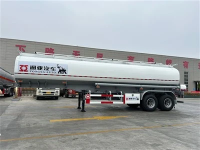 2 Gandar Tanker Bahan Bakar Tanker Trailer Dijual